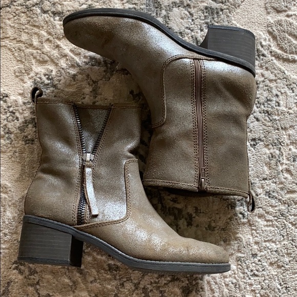 Clarks cushion soft boots silver grey - Picture 1 of 3